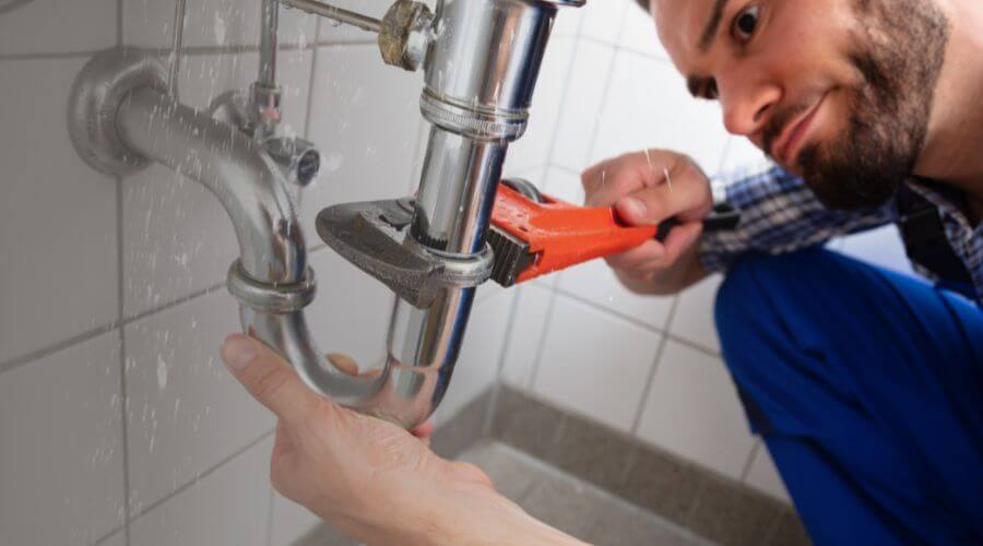 Expert burst pipe repair services in Lake Park, GA